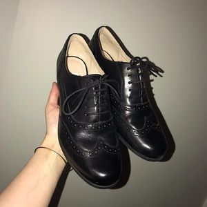 Ladies Clarks Hamble Oak Black Leather Brogue Style Lace Up Shoes
